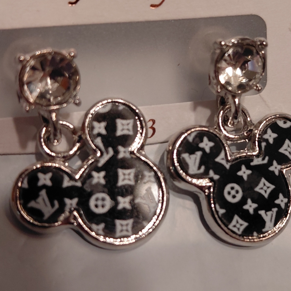 Source Unknown Silver and Black Mickey Earrings
